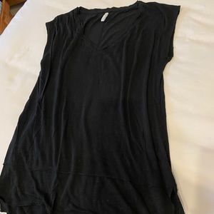 Z supply T-shirt longer in length size small